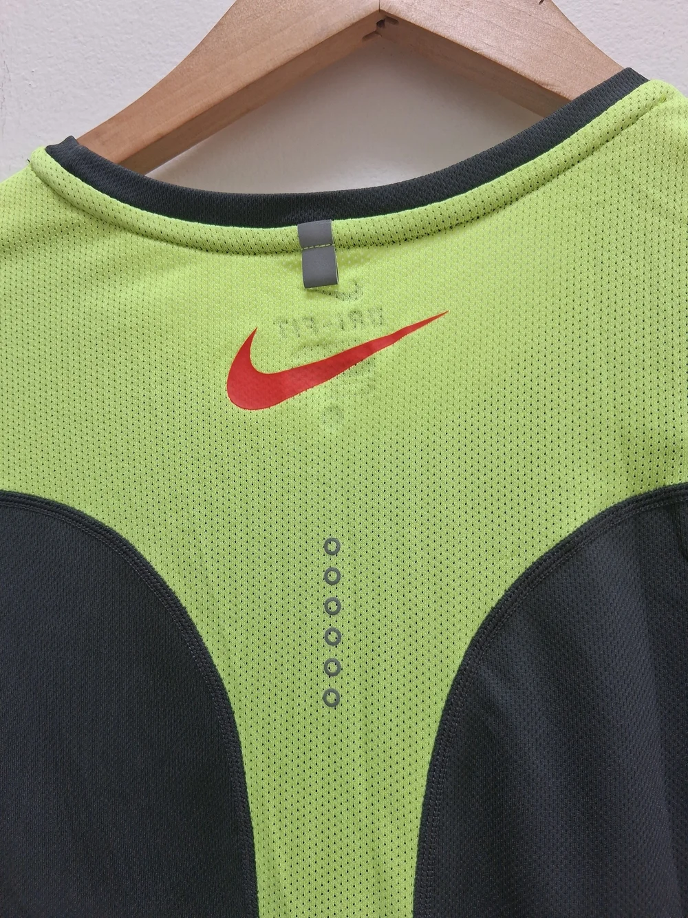 Nike Dri-FIT Running Long Sleeve Tee Olive Green, Neon  Size Medium